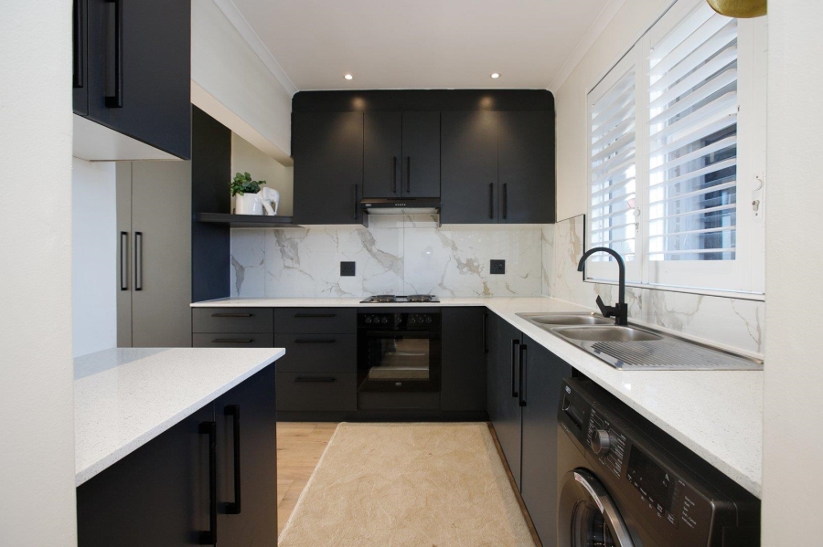 2 Bedroom Property for Sale in Wynberg Upper Western Cape